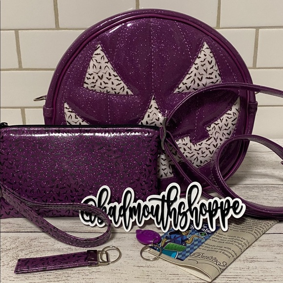 Double K Originals Handbags - *Double K Originals OOAK Purple Light Up Pumpkin with GITD Bats Purse Bag Set